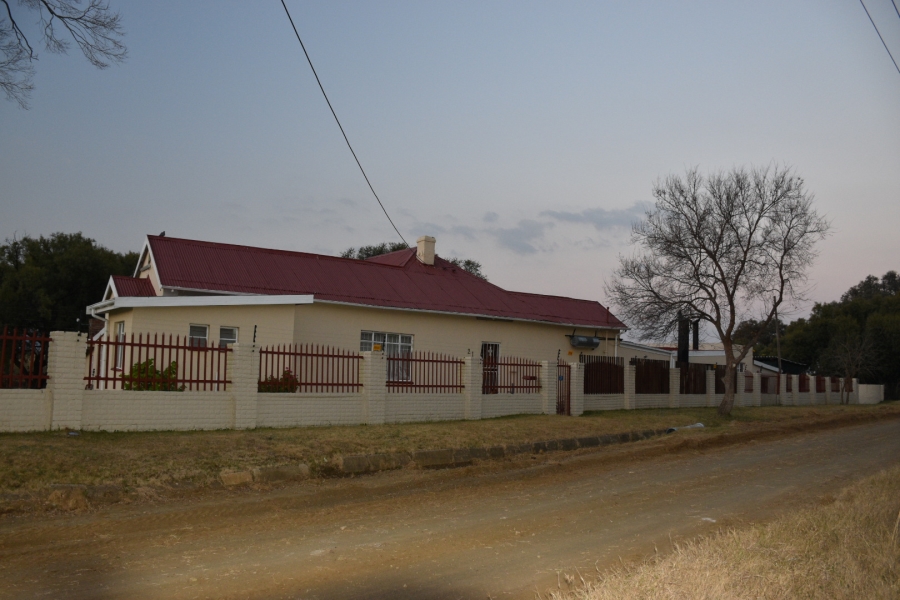 4 Bedroom Property for Sale in Rouxville Free State